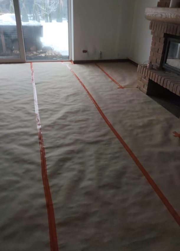 Salon z kominkiem, przygotowanie podłogi — Zibexpro